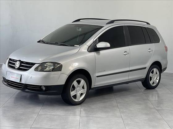 VOLKSWAGEN SPACEFOX 1.6 MI COMFORTLINE 8V FLEX 4P MANUAL VOLKSWAGEN SPACEFOX 1.6 MI COMFORTLINE 8V FLEX 4P MANUAL